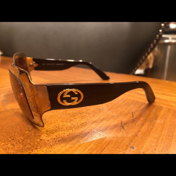 Authentic Gucci Sunglasses - Picture 4 of 6